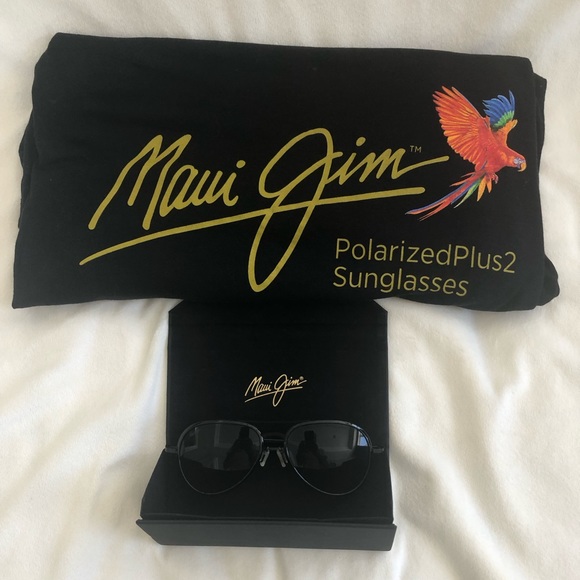 Maui Jim Aviators EUC - Picture 10 of 10